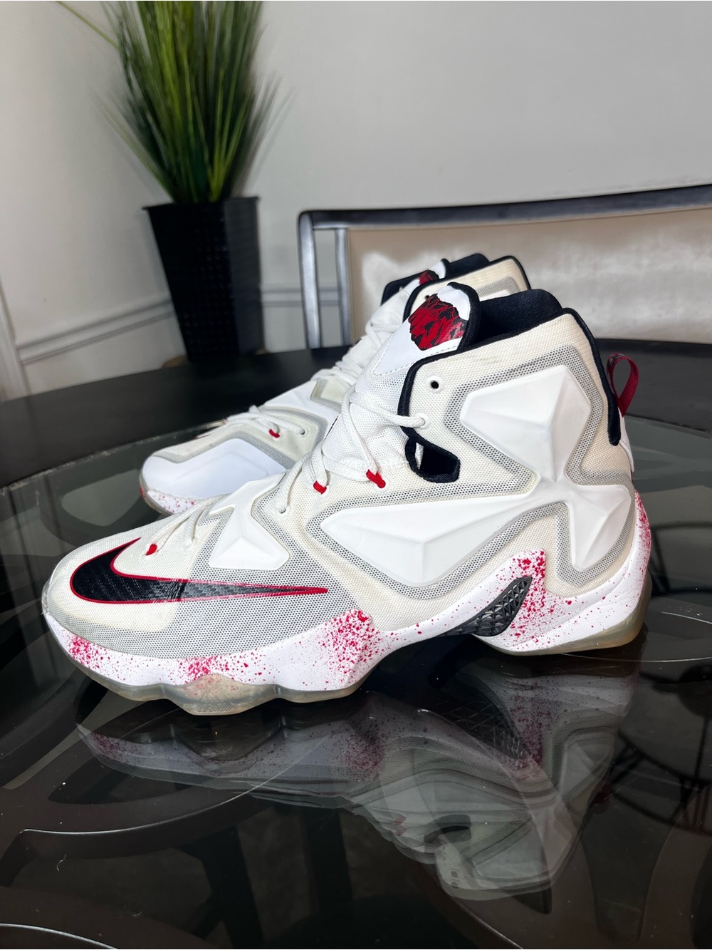Nike LeBron 13 807219-106
Men Sz 13 Basketball Shoes
Friday the 13th Sneakers